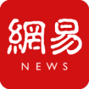 欧冠奖杯与赛场荣誉画面
